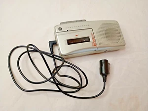 GE 3-5375A Microcassette Record 2 Microfoni e 12 Nastri Testato FUNZIONA BENISSIMO - Foto 1 di 11