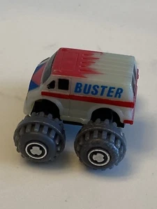 Coche de juguete vintage Micro Machines Road Champs Chevy Van Galoob 1987 1" coleccionable - Imagen 1 de 6