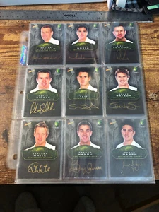 2009 SELECT CRICKET SET - Picture 1 of 3