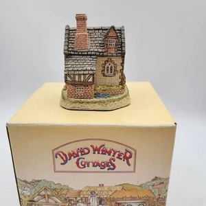 De colección David Winter Cottages Tradiciones Británicas Nov GUY FAWKES con Caja Certificado de Autenticidad - Imagen 1 de 12