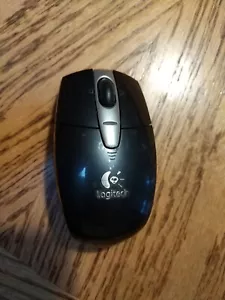 Logitech Invisible Optic (p/n 831120-2000) Wireless Mouse - With USB Receiver - Picture 1 of 3