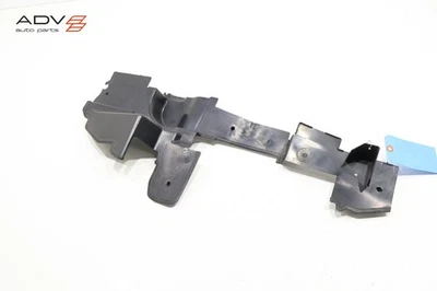 Nissan Pathfinder 2017-2020 3,5 L V6 condensador lado derecho deflector sello cubierta OEM Foto 1 de 4