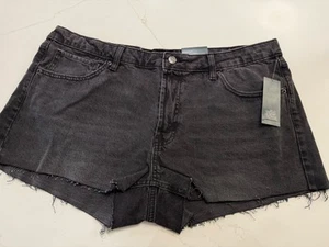 Women's Low -Rise Easy Rigid Cutoff Jean Shorts - Wild Fable Size 16 Black Wash - Picture 1 of 7