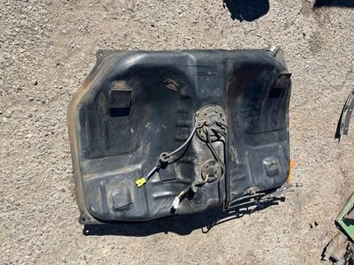 1988 年丰田 CELICA 2 DR GT 可转换气体/燃料罐 完整 — 第 1/4 张图片