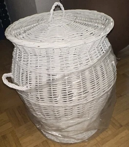 Wäschekorb, weiß, aus geflochtenes Holz mit Henkel - Bild 1 von 3