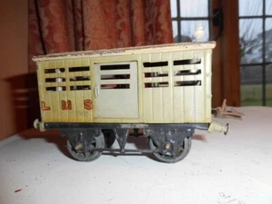 Pre-war Hornby Series 'O' Gauge LMS Livestock railway wagon - Picture 1 of 5