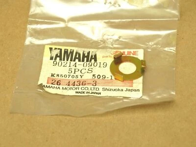 NOS Yamaha IT175 IT200 YZ100 YZ125 YTZ250 Frame Motor Mount Claw Shim Washer  - Image 1 of 3