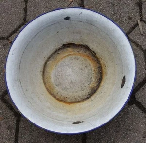 alte Email Schale Topf auch Pflanzkübel Übertopf Garten Deko - Bild 1 von 1