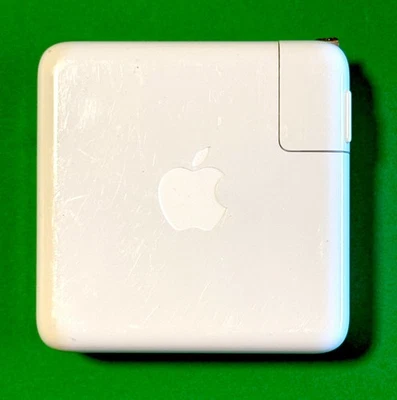 美丽的苹果 A1719 87W USB-C 块适用于 MacBook & Pro 白色 工作完美 — 第 1/4 张图片