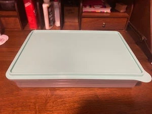 TUPPERWARE Cold Cut Keeper Snack Stor Large 9x13 Teal Blue 5346 - Picture 1 of 5