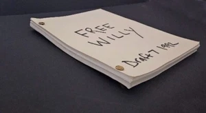 FREE WILLY Original Warner Bros Filmskript 7. Entwurf April '92 von Tom Benedek - Bild 1 von 5