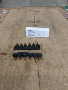 Kit de cableado de inversión Eaton DILM65-XRL / T2UK - Imagen 1 de 2