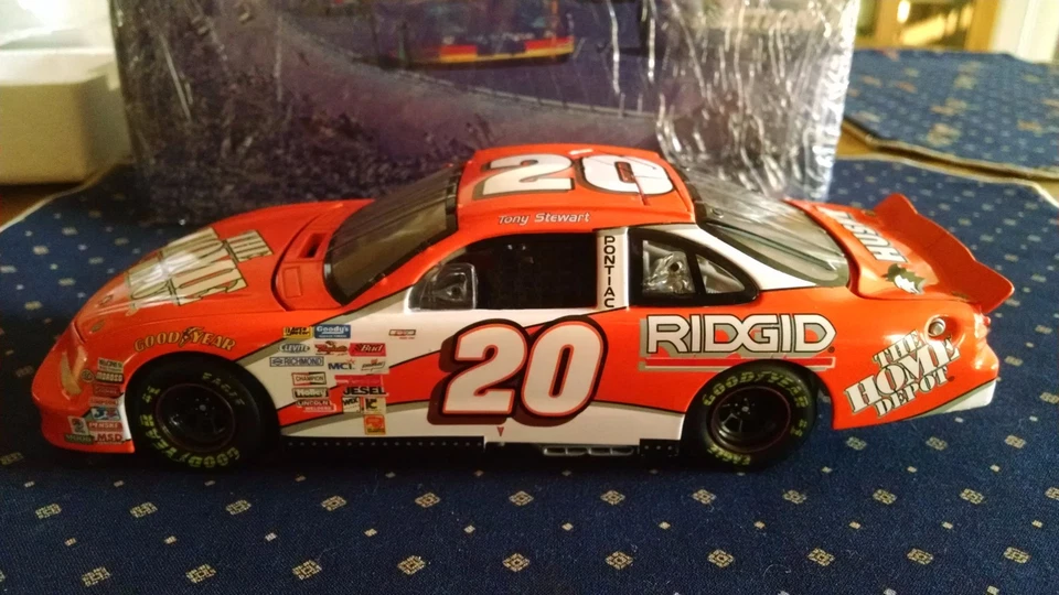 1999 Tony Stewart SelectNet Elite Orange Home Depot 1/24 ROOKIE S249903308-1 - Image 1 of 4