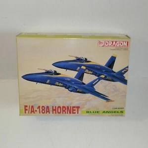 DRAGON 1/44 AEREO BLU ANGELS F/A-18A HORNET KIT MONTAGGIO REF.4503 - Foto 1 di 3