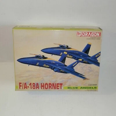 DRAGON 1/44 AEREO BLU ANGELS F/A-18A HORNET KIT MONTAGGIO REF.4503 - Immagine 1 di 3