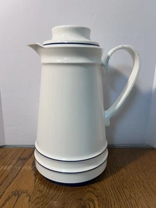 Vintage Thermos Sheree Carafe # 810 White Navy Blue Glass Lined West Germany - Picture 1 of 16