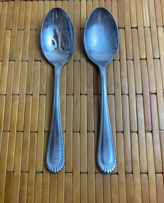 Juego de 2 CUCHARAS PARA SERVIR de acero inoxidable 18/8 Wallace WICKHAM brillante media cuenta Japón Foto 1 de 4