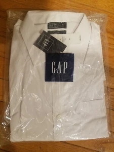 Men's GAP Wrinkle resistant dress shirt, white, size XL ( new ) - Picture 1 of 3