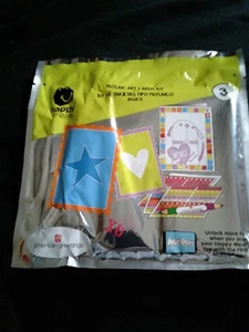 McDonalds Happy Meal Toy 2018 San Valentín (#3 tarjetas de arte de mosaico) 3+ **NUEVO ** - Imagen 1 de 2