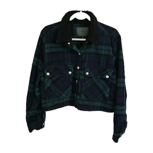 BLANKNYC Jacket Womens Medium Blue Green Plaid Sherpa Faux Fur Collar Cropped - Picture 1 of 10
