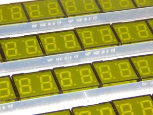 4x VQF24 E LED Display Anzeige Segment LED-Anzeigemodule Alphanumeric Indicator - Bild 1 von 8