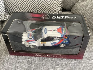 NEW Autoart 1:18 Scale Ford Focus WRC 2000 Night Race Colin McRae #5 Grist - Picture 1 of 17