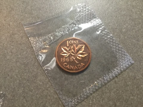 1965 Canada Canadian Small Cents one cent Penny Coin BU In mint package Cover