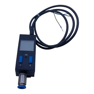 Festo SDE1-V1-G2-H18-C-P1-M8 Pressure Sensor 192034 for Industrial Use 15…30V DC - Image 1 of 4