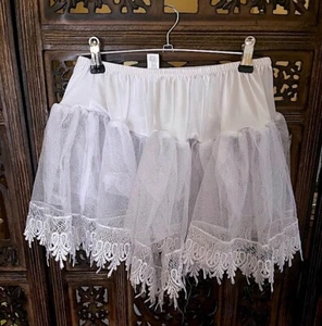 CHARADES WHITE SHEER SKIRT ONE SIZE - Picture 1 of 2