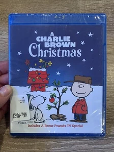 A Charlie Brown Christmas (Blu-ray, Peanuts 1965 Classic, Bonus Content)  - Foto 1 di 2