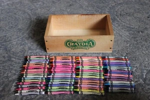 Crayola 1903 Wooden Stock Box 72 Crayons With Crate UNUSED CRAYONS! - Picture 1 of 3