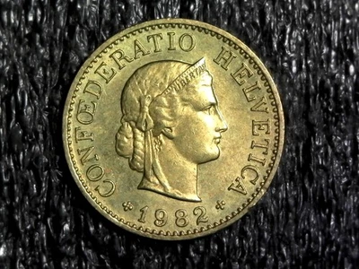 1982 Switzerland, Swiss 5 Rappen Foreign, World Coin KM#26c (z901) - Image 1 of 2