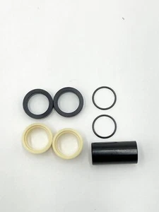 OHLINS FOX Befestigungsmaterial - 7 Stück, AL, IGUS Buchse 25,4/8 mm - Bild 1 von 1