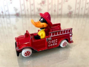 Vintage ERTL Looney Tunes Daffy Duck Fire Engine Diecast 1988 - Picture 1 of 7