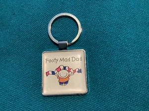 BNIB New Hallmark Footy Mad Dad Keyring - Silver Metal & Enamel - Picture 1 of 3