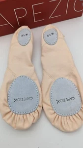 NEW In BOX Juliet Capezio Women’s Ballet Slippers Shoes 8.5 Leather Split Sole - Picture 1 of 8