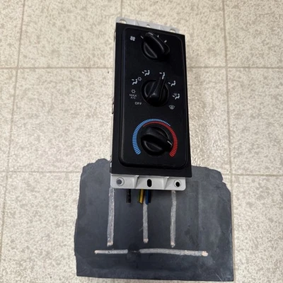 Dodge Dakota 1997-1998 módulo de control de clima con identificación de aire acondicionado 55055665 OEM Foto 1 de 4