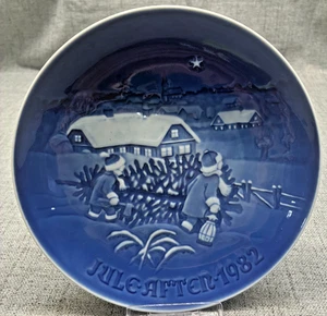 1982 Bing & Grondahl Collector Plate Blue Porcelain The Christmas Tree Vintage - Picture 1 of 5