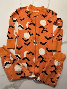 Hanna Andersson arancione Halloween pipistrelli luna dormiente footy taglia 18-24 Mos unisex - Foto 1 di 3