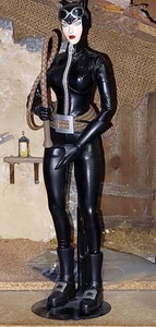 1/6 MEDICOM TOY RAH Batman Series Catwoman HUSH Ver action figure - Picture 1 of 2