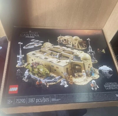 LEGO Star Wars 75290 Mos Eisley Cantina Master Builder Set UCS Raro Agotado Nuevo Foto 1 de 4