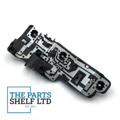 NEW GENUINE AUDI A1 2011-2018 N/S LEFT REAR TAIL LIGHT BULB HOLDER 8X0945257A — 第 1/4 张图片