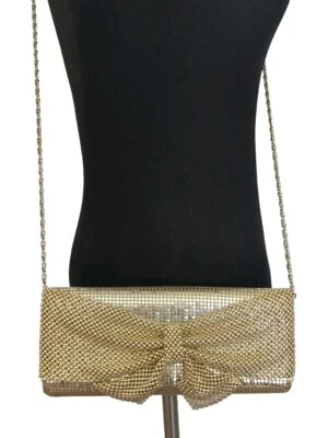Bolso sin asas Jessica McClintock de malla plateada con solapa y arco de segunda mano cartera cadena Foto 1 de 4