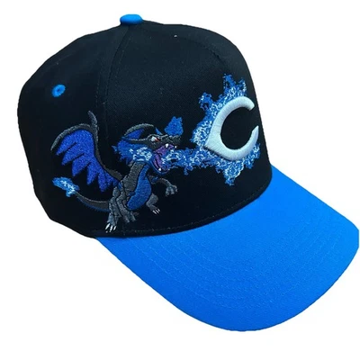 Gorra de béisbol Charizard Cincinnati Reds Pokémon forrada de satén SnapBack Pokemon Foto 1 de 4