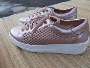 Steve Madden neon #01d1 womens sneakers size 6.5 New! Must see - Picture 1 of 10