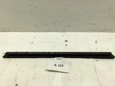 2009 2014 VOLKSWAGEN ROUTAN FRONT RIGHT PASSENGER DOOR WINDOW MOULDING - Image 1 of 4