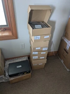 XBLUE X16 PLUS Business System with 10 XD10 Phones - Picture 1 of 2