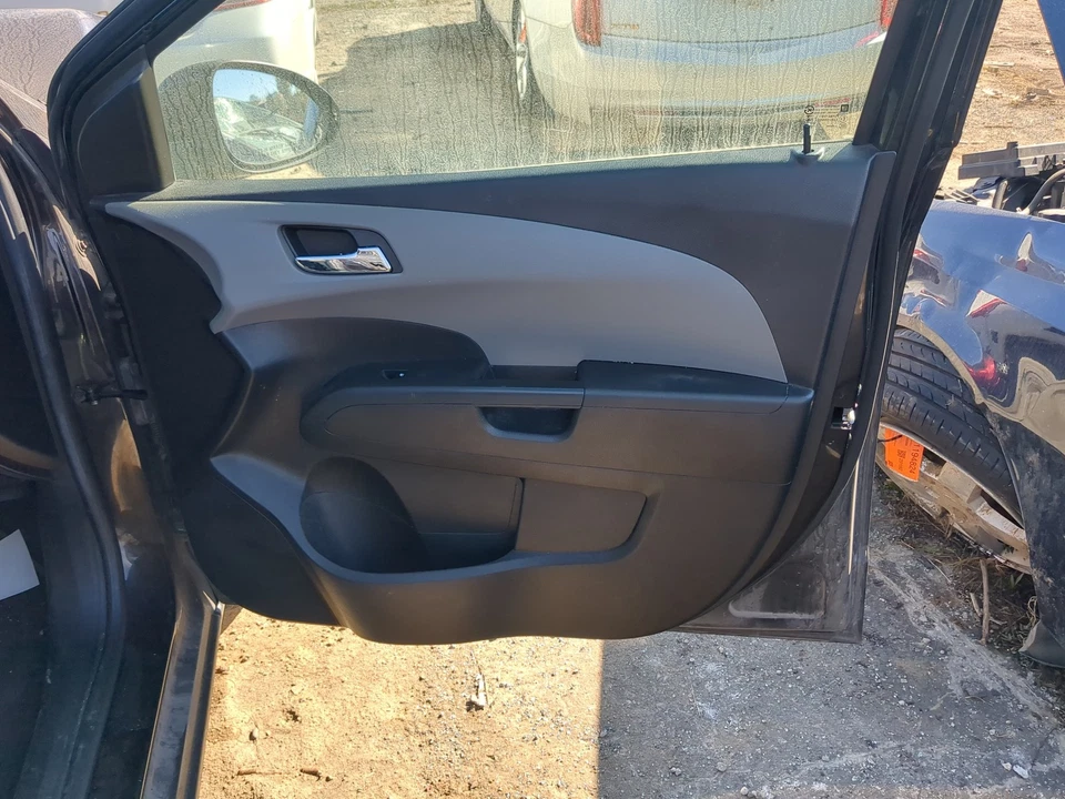 Chevrolet Sonic 2015 pasajero delantero derecho interior panel puerta moldura P9YYQ Foto 1 de 1