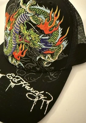 Gorra de béisbol Ed Hardy Trucker Snapback negra bordada dragón. Von Dutch Foto 1 de 4