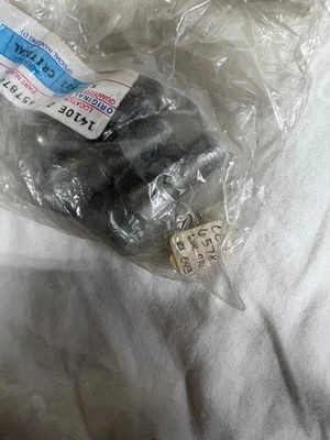 VOLVO P1800 140 AMAZON DISCO DELANTERO RUEDA PERNO 6578744 Foto 1 de 3